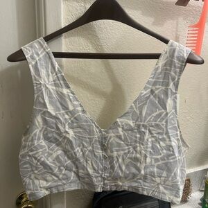 Madewell Light Gray and Cream crop top